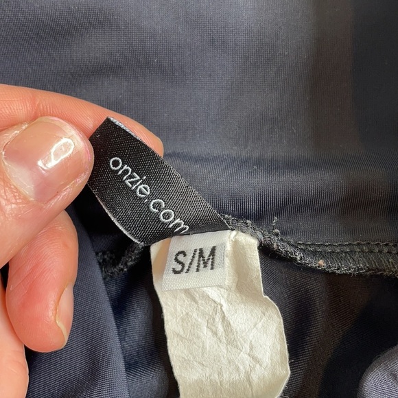 ONZIE metallic foil feather high waist yoga athletic leggings - Picture 4 of 8